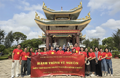 Hành trình về nguồn tại di tích lịch sử mộ và khu tưởng niệm nguyễn đình chiểu